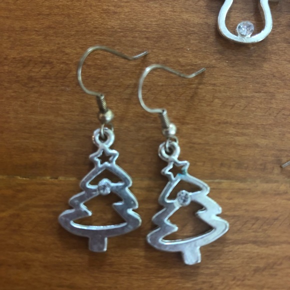 Holiday earring set! - Picture 2 of 4
